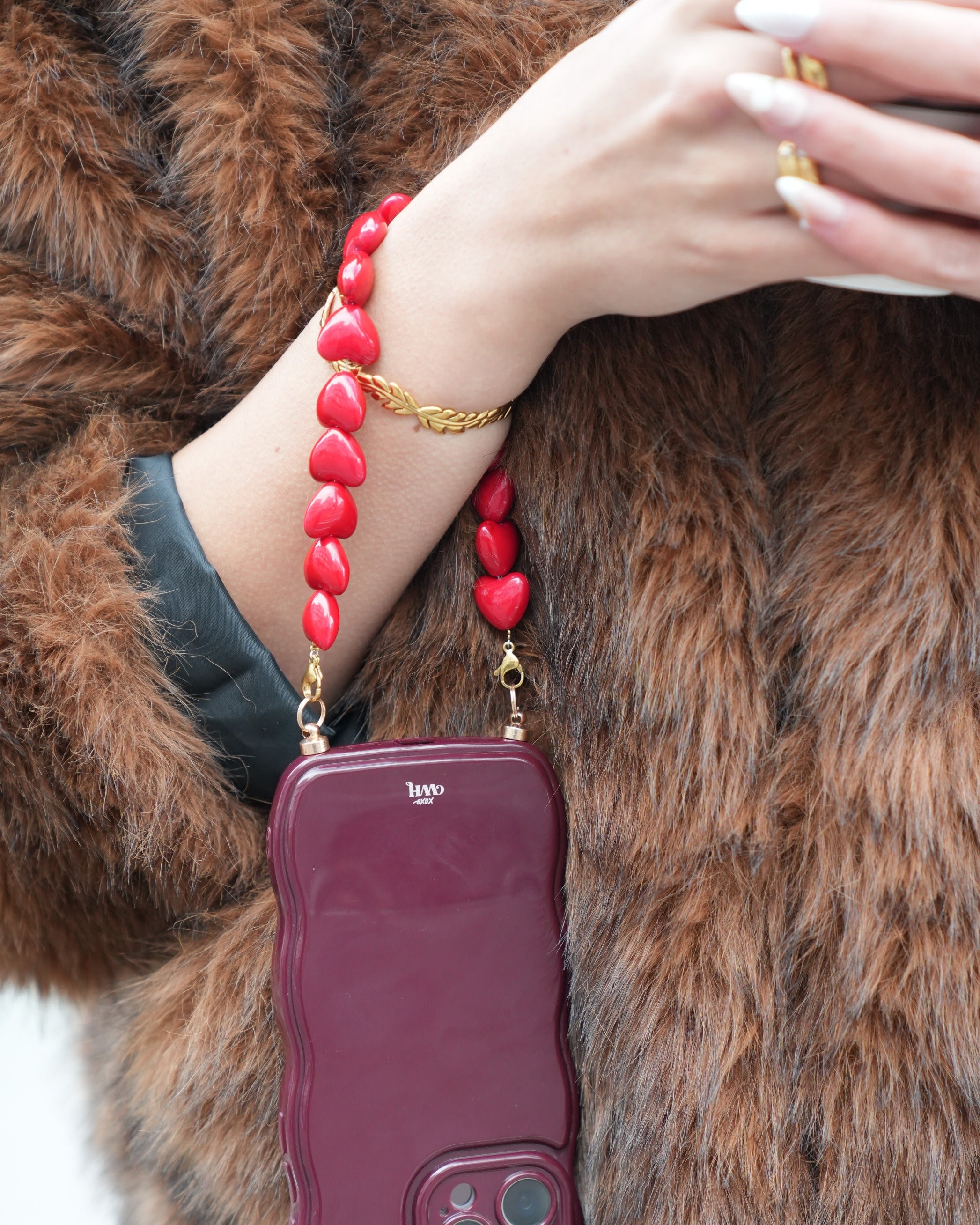 telefoonkoord in het rood met hartjes 